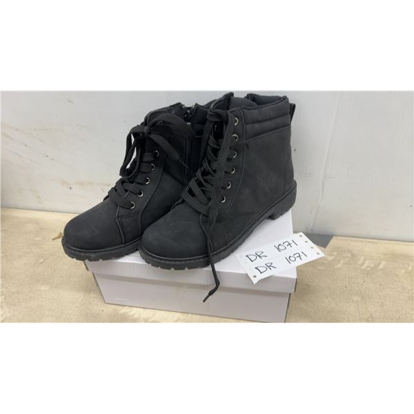 Black Lace-Up Ankle Boots with Side Zipper and Padded Collar, European Size 39