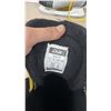 Image 4 : DR Sonic 150 Senior Ice Hockey Skates, Size US Men's 8, Stainless Steel Blades