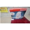 Image 1 : Honeywell QuietCare Cool Moisture Humidifier Beleive New