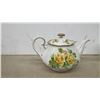 Image 8 : 4 Teapots, Cookie Jar Lid, and 1 China Man &Women