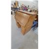 Image 6 : Oak Roll-Top Desk with Multiple Drawers and Interior Storage Compartments 52 x 29 x 23"