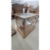 Image 4 : Antique L. Paulle Oak and Glass Mercantile Counter Display Case 42 x 27 x 42"