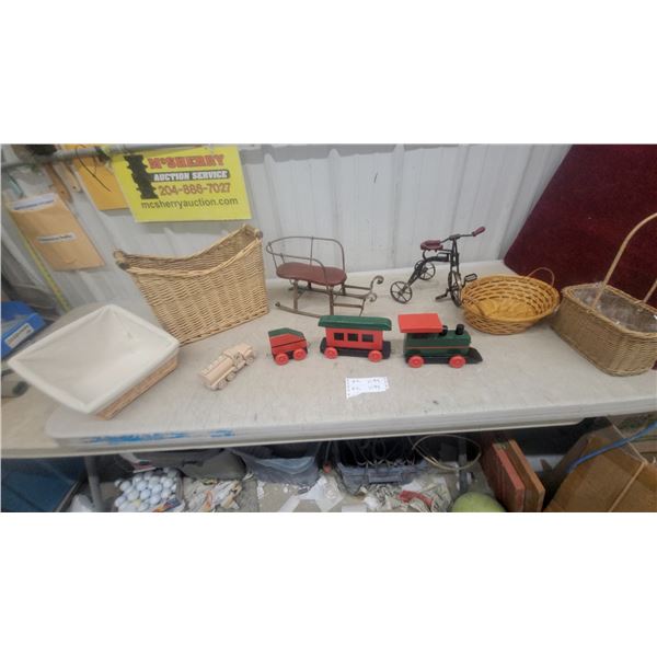 Decortive with Metal Frame and Wooden Seat Tricycle and Sleigh Andcwooden Truck and Train plus