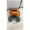 Image 4 : Ridgid R84081 MaxSelect 18-Volt/24-Volt Cordless AM/FM Jobsite Radio
