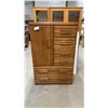 Image 1 : Oak Gentleman's Chest with Cabinet and Six Drawers 55 x 36 x 18