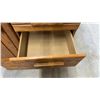Image 4 : Oak Gentleman's Chest with Cabinet and Six Drawers 55 x 36 x 18