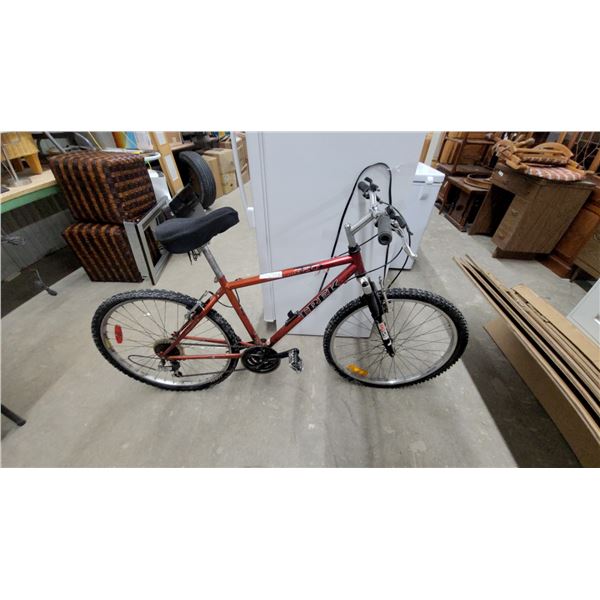 Trek 850 Mountain Bike with Front Suspension 26"