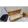 Image 4 : Two Woven Seagrass Storage Baskets with Hinged Lids 10 x 25 x 9.6"