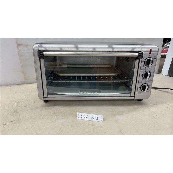 Black+Decker Stainless Steel Convection Toaster Oven with Baking Pan and Rack
