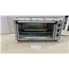 Image 1 : Black+Decker Stainless Steel Convection Toaster Oven with Baking Pan and Rack
