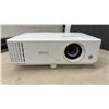Image 4 : BenQ TH585 Full HD 1080p DLP Projector with Ceiling Mount, 100" Screen, 50 FT HDMI Cable, Manual