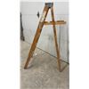 Image 4 : Louisville 5-Foot Wooden A-Frame Step Ladder, Missing Pain Tray Holder