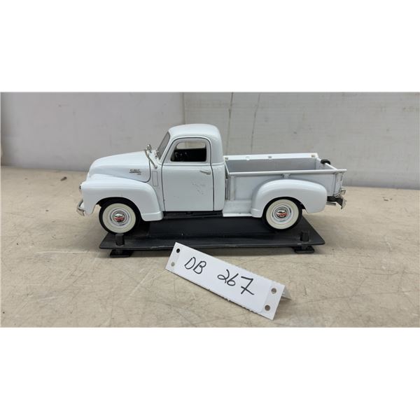GMC 1950 Pickup Truck Diecast Model with Wood-Slat Bed and Whitewall Tires