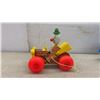 Image 10 : Fisher-Price Mobile TV Unit, Husky Helper Front Loader & Jalopy