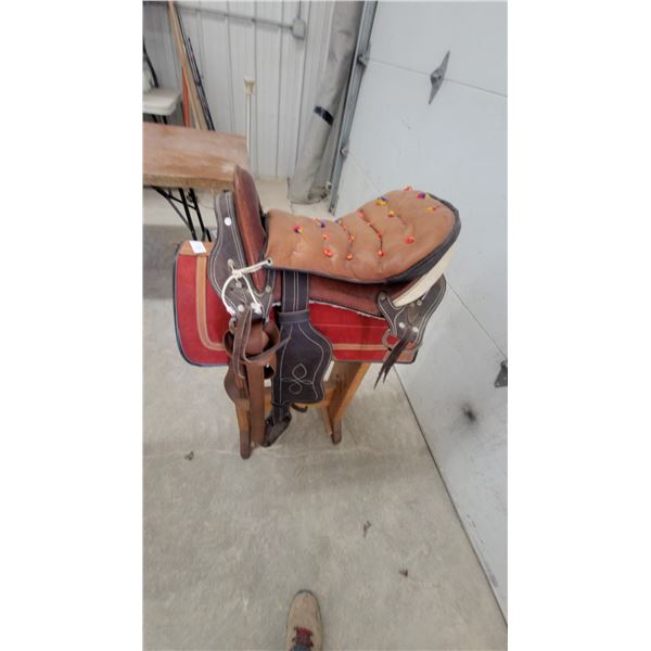 Colombian Tereque Traditions Saddle and Saddle Pad with Leather Stirrups