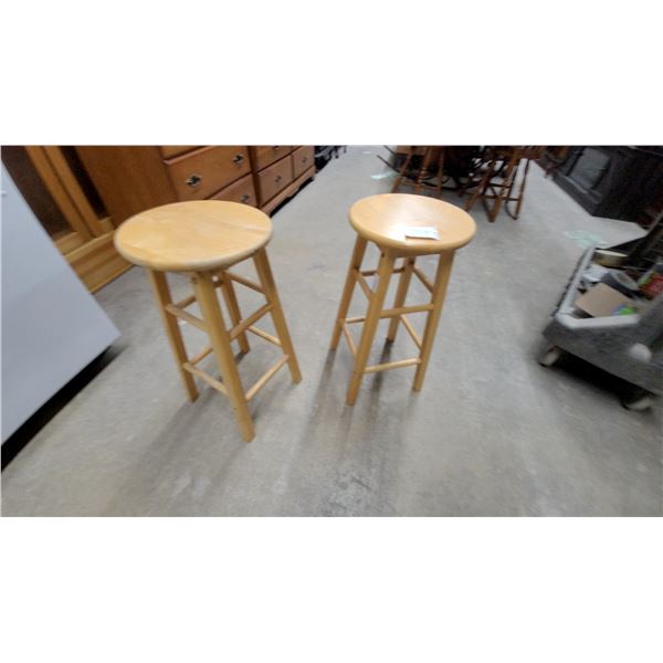 Pair of Light Wood Round-Top Four-Leg Bar Stools with Double Stretchers