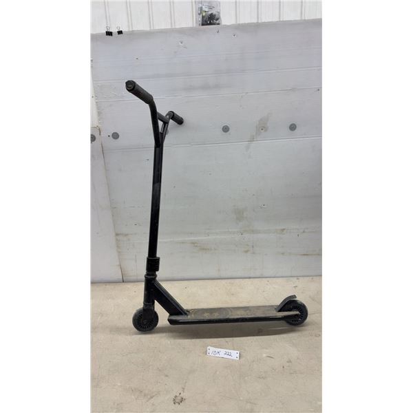 Vokul Damon Gun Pro Stunt Scooter with Fixed T-Bar Handlebars, Black