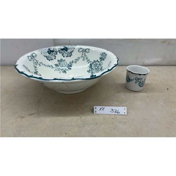 Huron Colonial Pottery Stone England Wash Basin and Matching Mug. Ironstone from 1890 - 1925