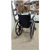 Image 7 : Drive Medical Silver Sport 2 Manual Wheelchair with Swing-Away Footrests and Leg Rest