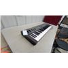 Image 4 : Yamaha DX21 Digital Programmable Algorithm Synthesizer, 61-Key FM Keyboard