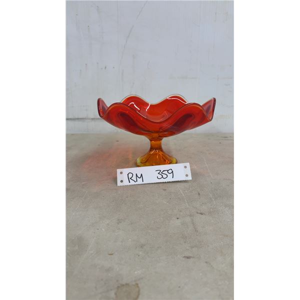 Vintage Viking or L.E.SMith Glass Pedestal Compote Bowl in the "Amberina" Color Featuring a 6 Petal