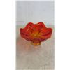 Image 2 : Vintage Viking or L.E.SMith Glass Pedestal Compote Bowl in the "Amberina" Color Featuring a 6 Petal