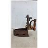 Image 3 : Antique Charcoal Box Iron with Chicken/Rooster Latch