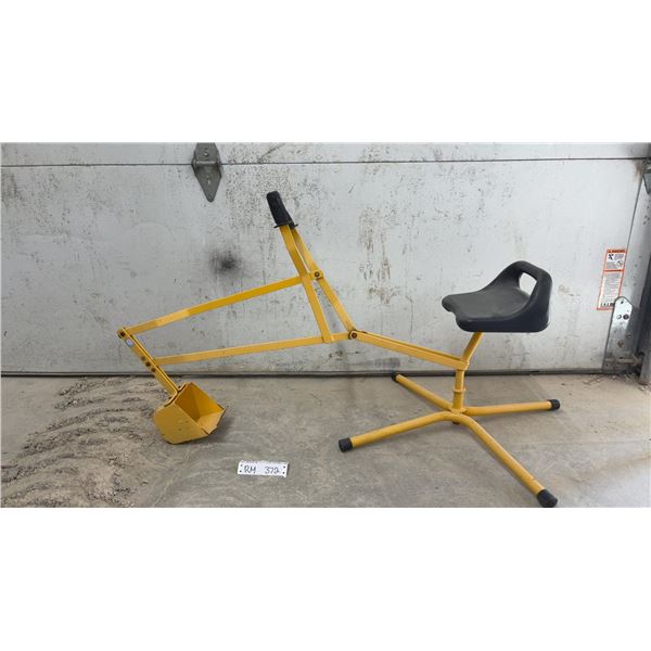 Construction Inspired Kids Ride on Metal Sand Digger Excavator Backyard Sandpit Toy Yellow 45 x 12