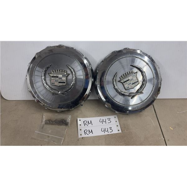 2 Cadillac Escalade Center Caps & Mounting Screws