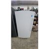 Image 1 : Whirlpool 10 Cubic Foot Upright Freezer, Energy Star Certified, White 67 x 33 x 28"