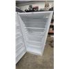 Image 4 : Whirlpool 10 Cubic Foot Upright Freezer, Energy Star Certified, White 67 x 33 x 28"
