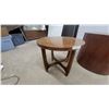 Image 4 : Mid-Century Modern Round End Table with Sculpted Base and Cylindrical Pedestal Table 2× Biggest 21