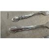 Image 6 : Pacific Silver Cloth Flatware Chest with Ornate Silver-Plated Flatware Set