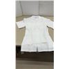 Image 12 : Professional Choice Uniform and Premium Uniforms White Poly Cotton Lab Coats, Assorted Sizes