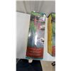 Image 2 : Naturally Solar Cattail Bullrush Garden Light, Set of Two