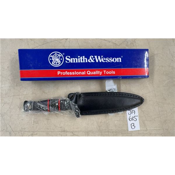 Smith & Wesson H.R.T. Fixed Blade Boot Knife Total Length 9.5" and Blade 4.5"