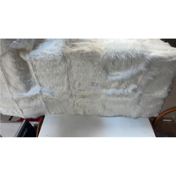 4' X 6' White Fur Rug