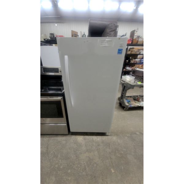 Kenmore Upright Freezer, Energy Star Certified, White 61 x 30 x 30"