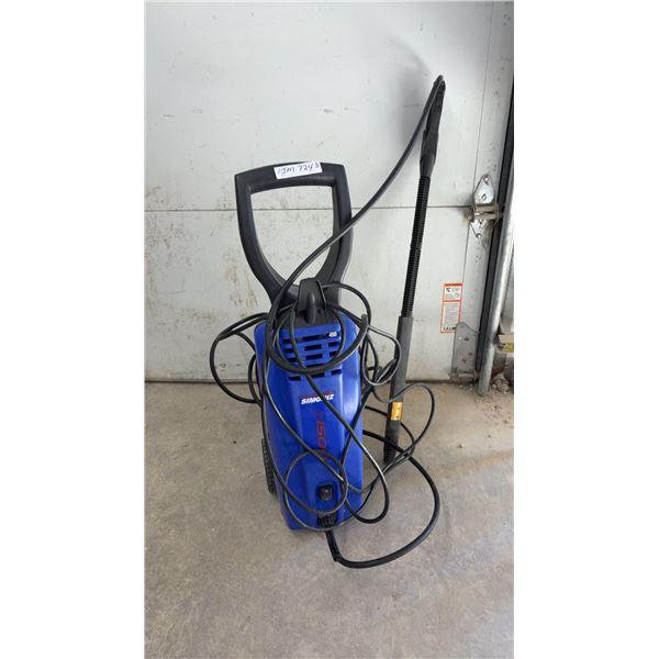 Simoniz S1500 Electric Pressure Washer, 1500 PSI, 1.5 GPM, Ppastic Reservoir Cracked.