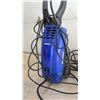 Image 9 : Simoniz S1500 Electric Pressure Washer, 1500 PSI, 1.5 GPM, Ppastic Reservoir Cracked.