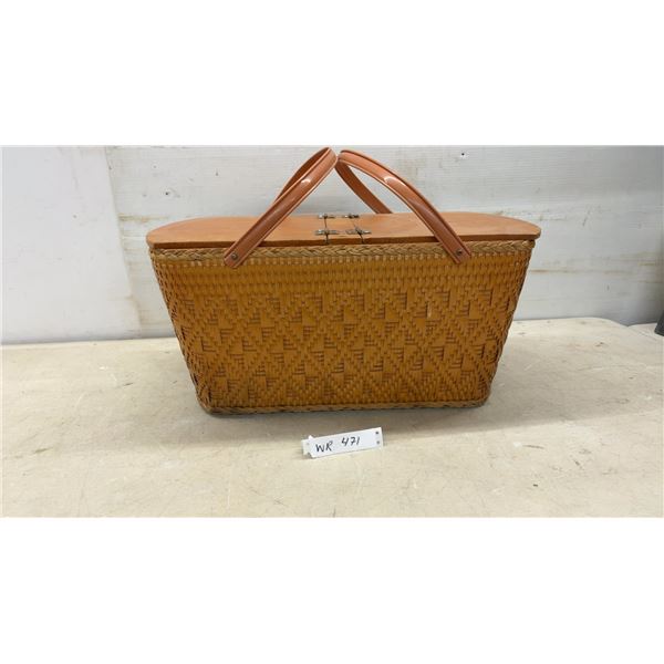 Vintage Mid-Century Woven Picnic Basket with Hinged Wooden Lid and Plastic Handles, 10 1/2 x 23 x