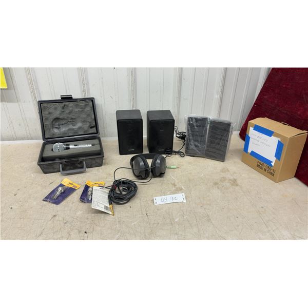Shure Unisphere PE 56D Dynamic Microphone with Case, Realistic Minimus-7 Speakers, New Sony VGP