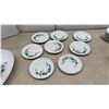 Image 5 : Fuji China Ivy Pattern Dinnerware Set with Serving Pieces, Made in Japan
