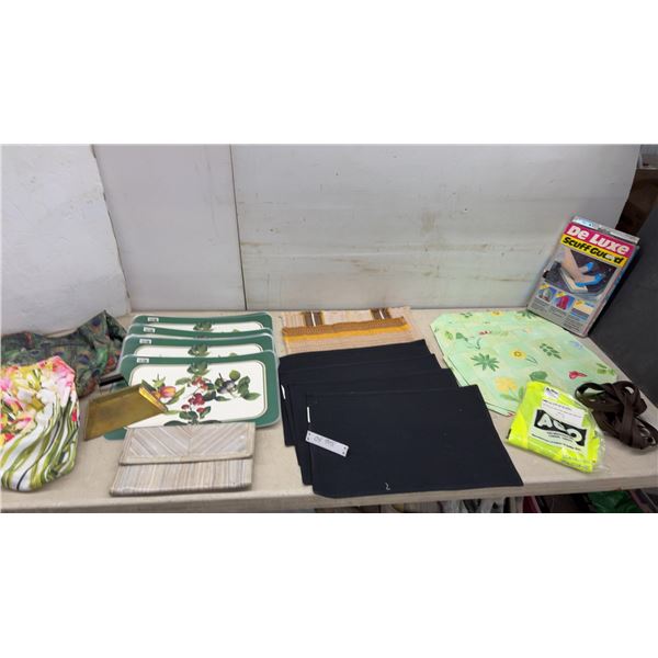 Floral Placemats, De Luxe Scuff Guard, Black Cloth Napkins, Decorative Trays, and More