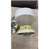 Image 6 : Vintage Bell-Shaped Pendant Light Fixture, Solar Light & Camera Light Bulbs