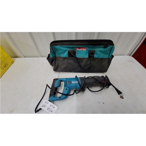 Makita JR3050T Corded Reciprocating Saw with Carrying Bag