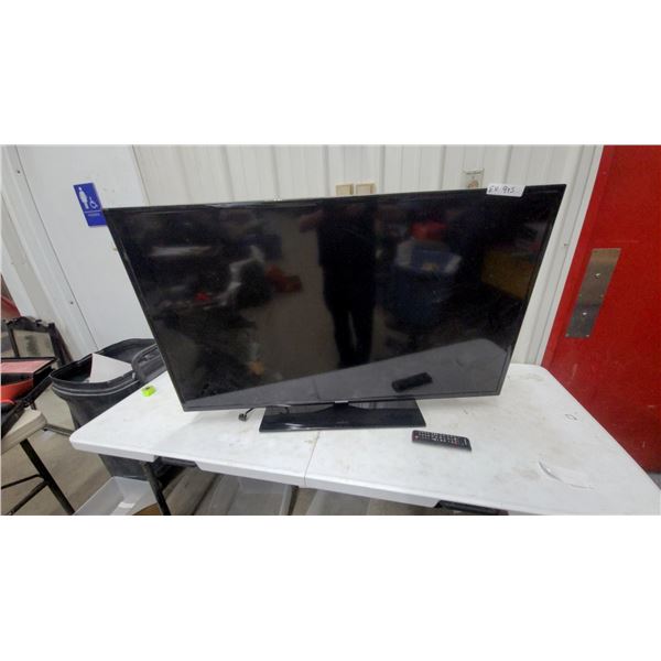 Samsung UN32J5205AFXZA 32" LED Smart TV with Stand and Remote 50"