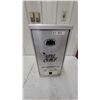 Image 1 : Smokehouse Products Little Chief Electric Smoker No Racks