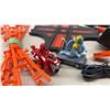 Image 2 : AFX Mighty Morphin Power Rangers Ultimate Duel Electric Racing Set with Track and Controllers