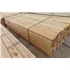 Image 4 : 100 2"x4" x 7' Dimensional Lumber